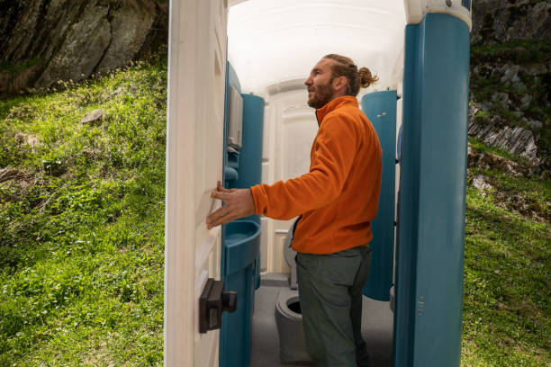 Best Portable restroom trailer rental  in Broadlands, VA